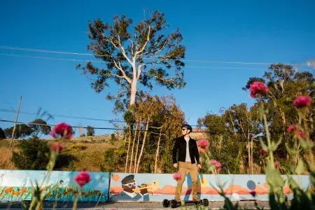 Skateboarder im Viertel Bayview.